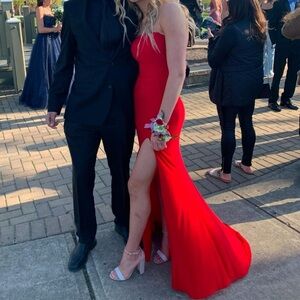 Red strapless formal/ prom dress